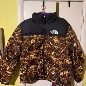 The North Face 96 Retro NUPTSE Jacket sz Mens Medium $330 and Up retail value!!!